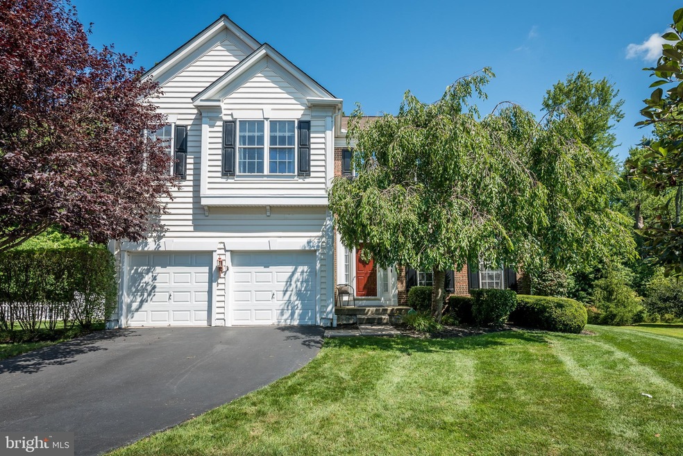 366 E Armstrong Dr, Fountainville, PA 18923 - photo 1