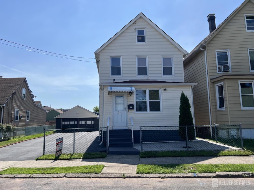 Sold $690,000 • Co-Listing Agent