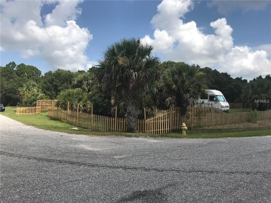 BEAUTIFUL CORNER LOT