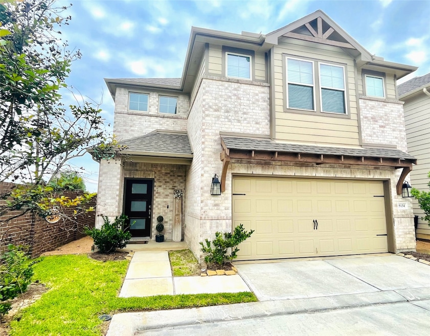 5134 Emma Frst St, Houston, TX 77018 - photo 1