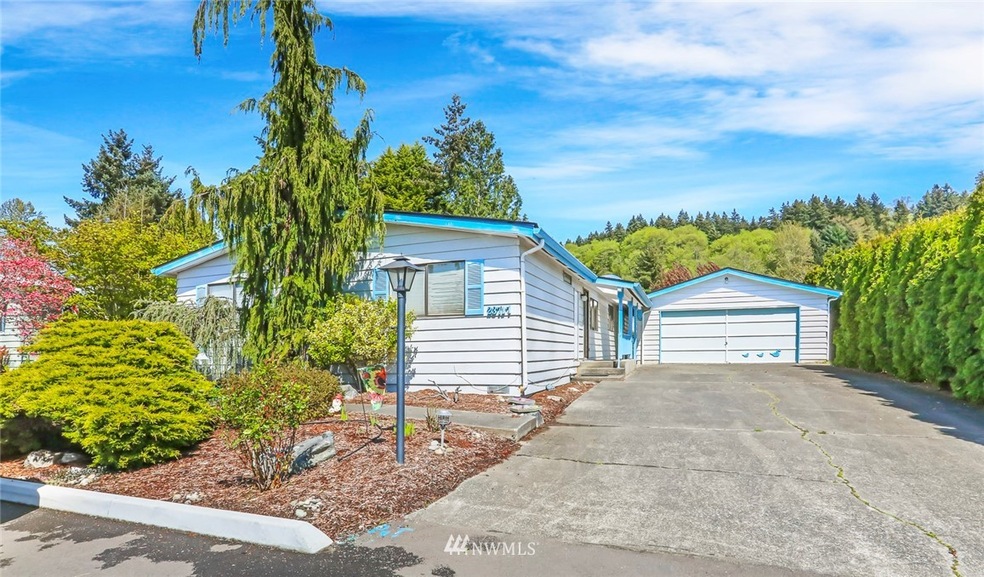 23717 Lake Dr E, Bothell, WA 98021 - photo 1