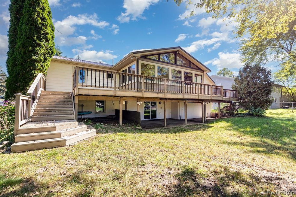 14108 North Rd, Fenton, MI 48430 - photo 1