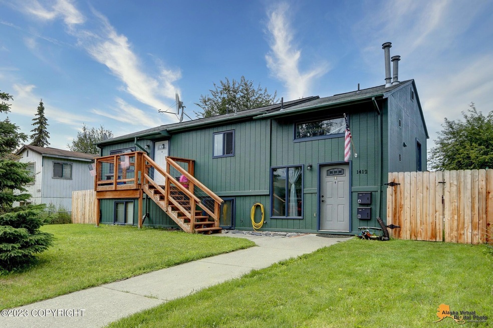 1412 Kinnikinnick