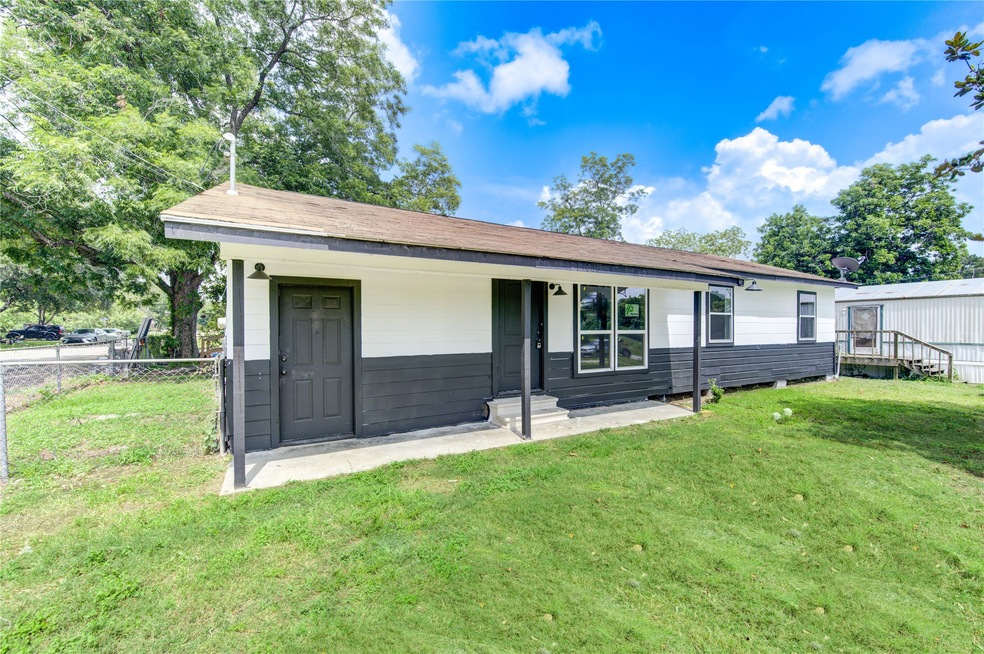 1001 S 7th St, Richmond, TX 77469 - photo 1