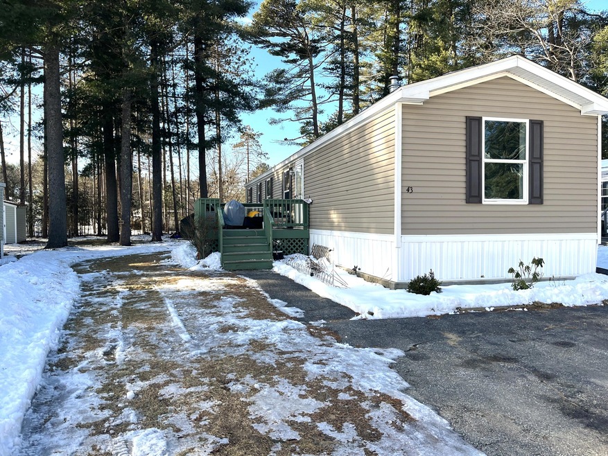 43 Franklin Pkwy, Brunswick, ME 04011 - photo 1