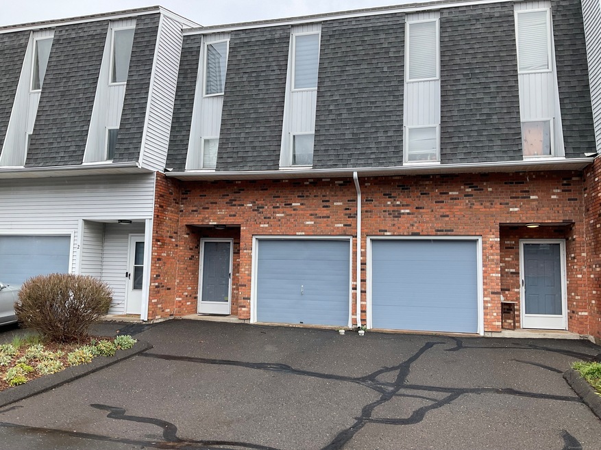 410 Farmington Ave unit J3, New Britain, CT 06053 - photo 1