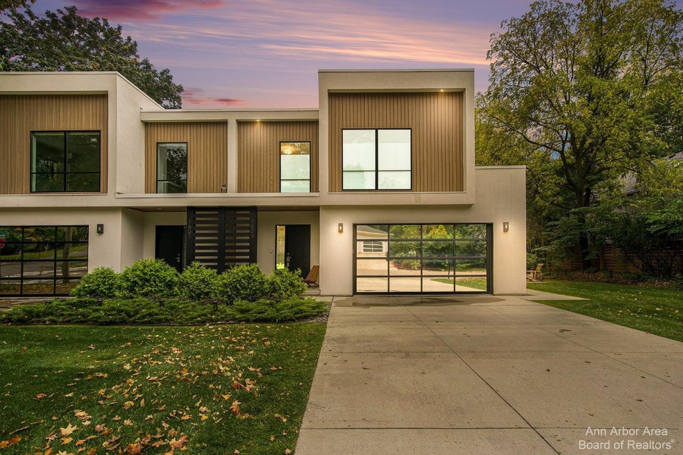 Sold $1,060,000 • Co-Listing Agent