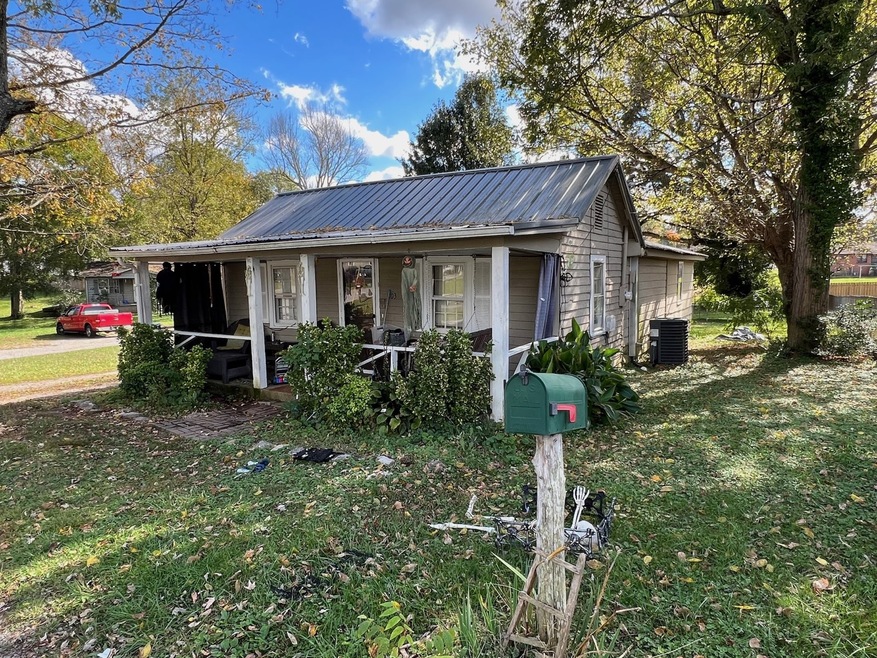 203 Cherry St, Manchester, TN 37355 - photo 1