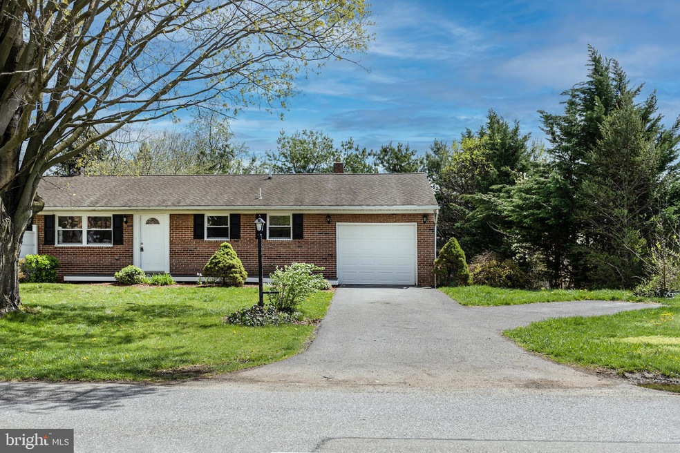 13549 Paradise Church Rd, Hagerstown, MD 21742 - photo 1