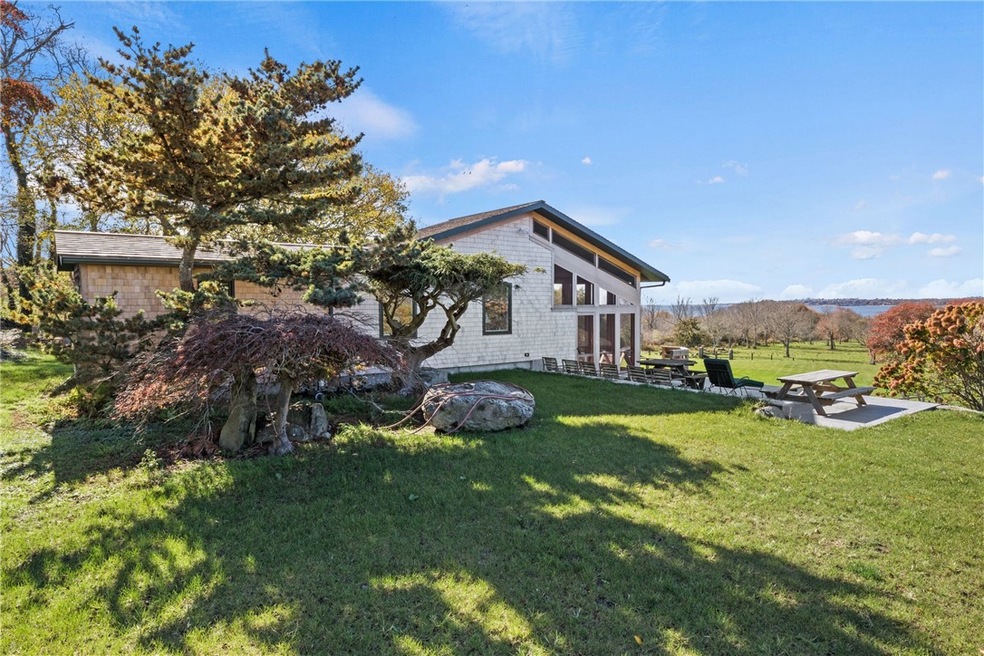 247 W Main Rd, Little Compton, RI 02837 - photo 1