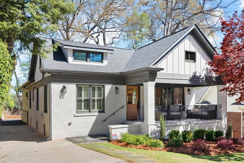 Sold $1,600,000 • Co-Listing Agent