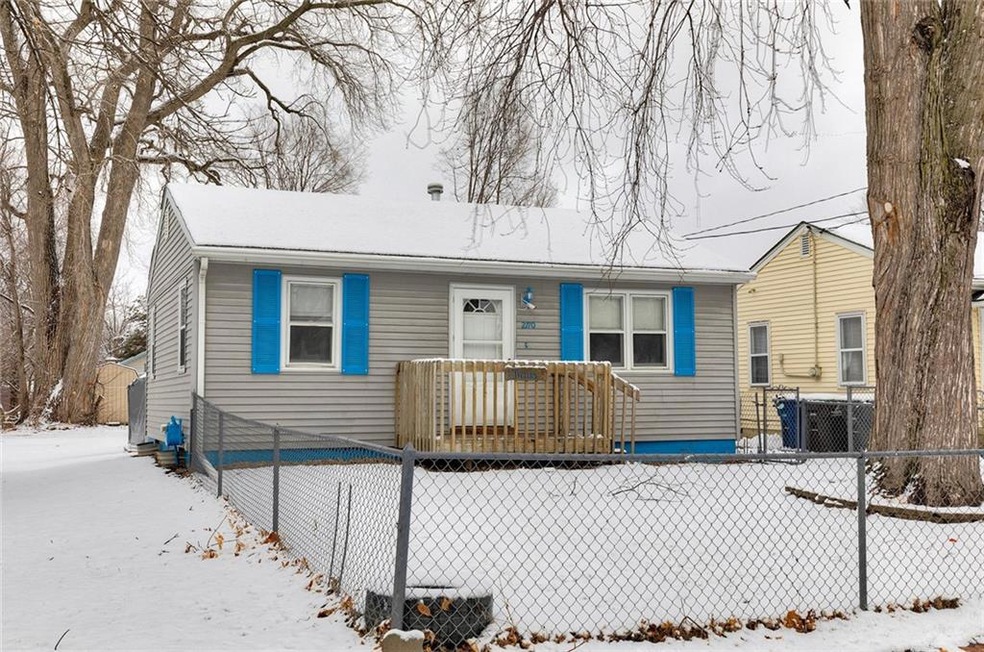 2710 Cleveland Ave, Des Moines, IA 50317 - photo 1