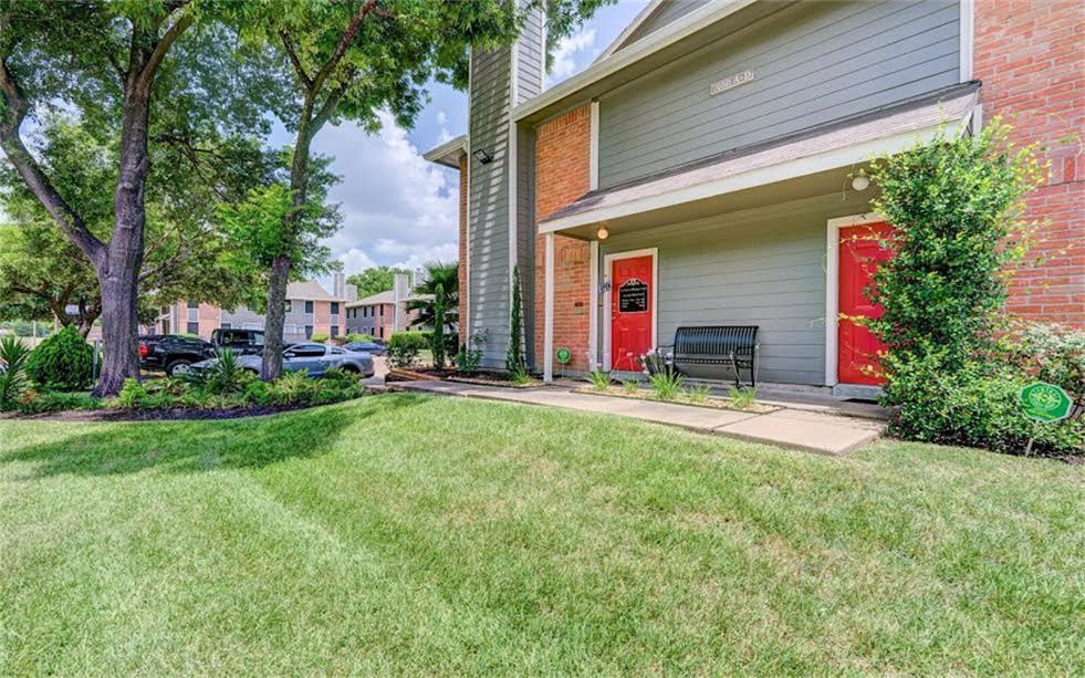 7058 W Gulf Bank Rd unit 7072B, Houston, TX 77040 - photo 1