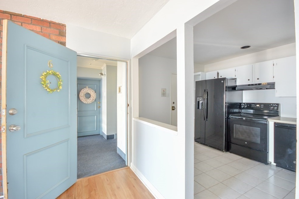 222 Winthrop Shore Dr unit 6, Winthrop, MA 02152 - photo 1