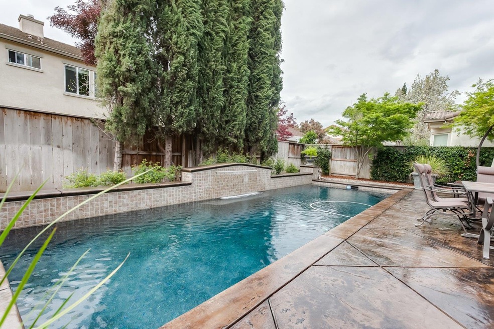 388 Cresta Way, Oakdale, CA 95361 - photo 1