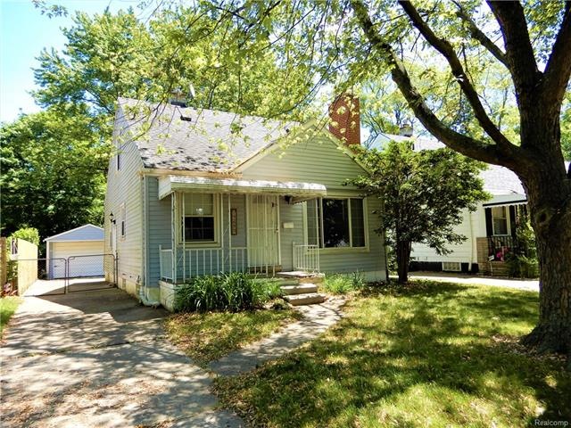 VERY CLEAN 3 BEDROOM HOME LOCATED ON A HUGE 171 FT