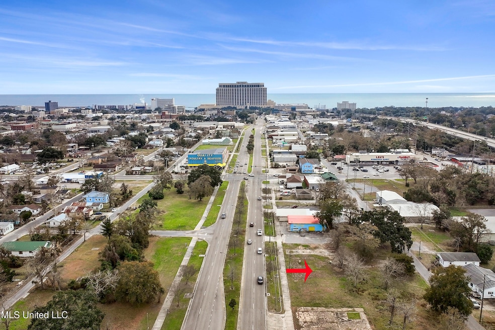 323 Caillavet St, Biloxi, MS 39530 - photo 1