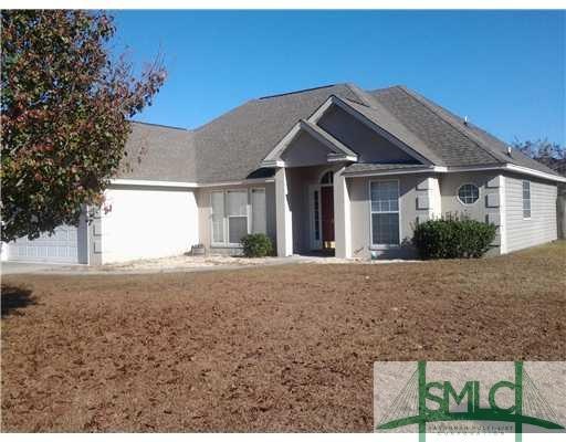 Exterior Front. Hard Coat Stucco and Vinly Exterio