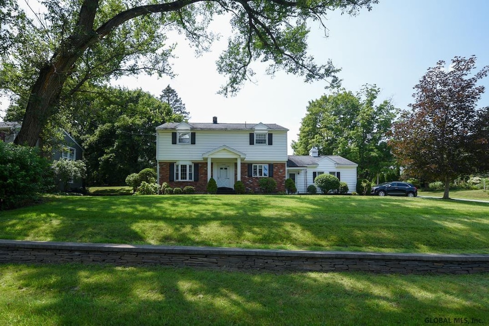 1025 Tomahawk Trail, Schenectady, NY 12302 - photo 1