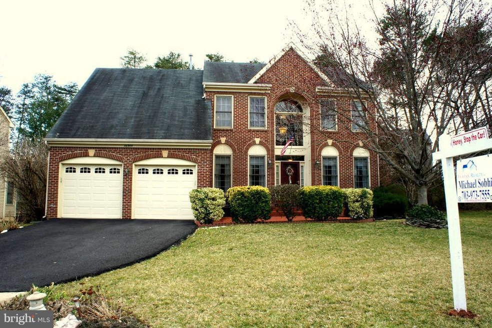 46909 Antler Ct, Sterling, VA 20164 - photo 1