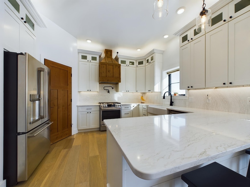 847 N Clark St, Powell, WY 82435 - photo 1