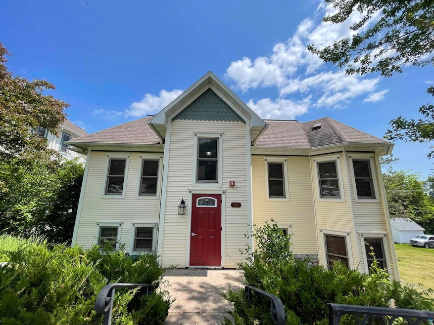 Beautiful traditional structure, redone in 2005
