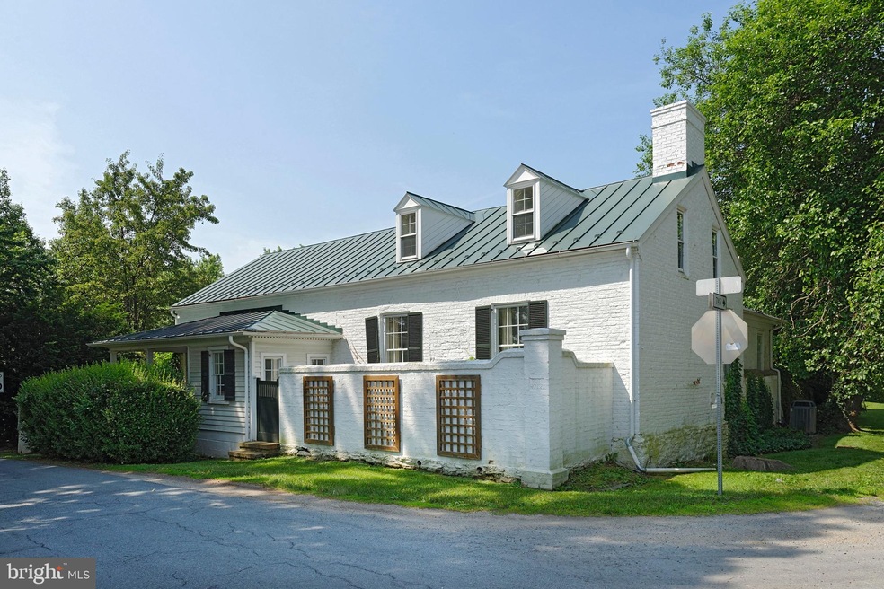 21896 Pot House Rd, Middleburg, VA 20117 - photo 1