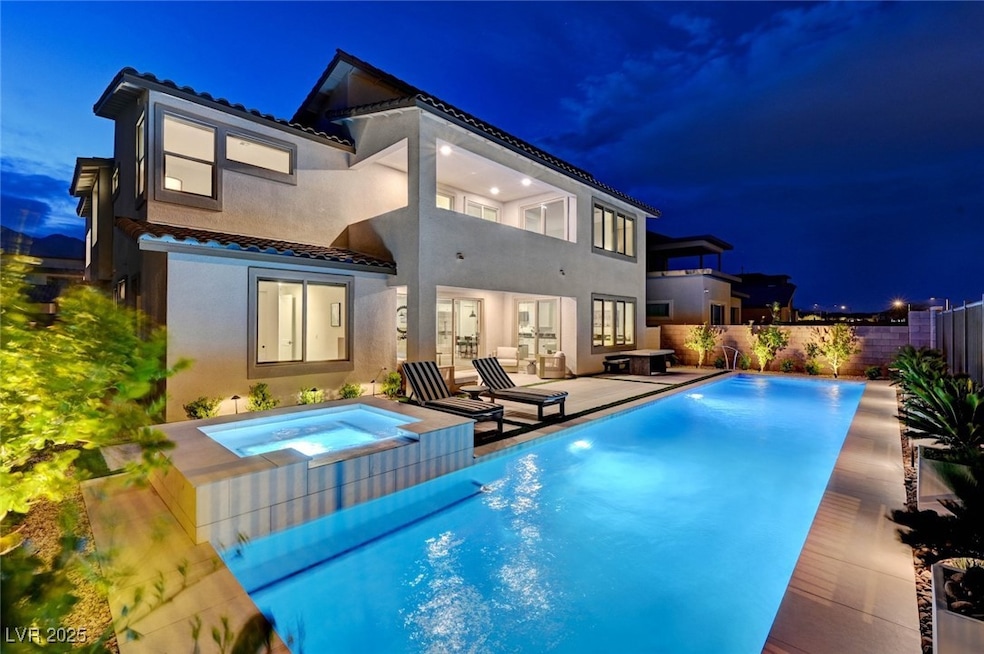 Welcome Home to Luxury!