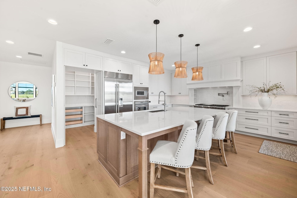 For Sale $3,425,000 • Co-Listing Agent