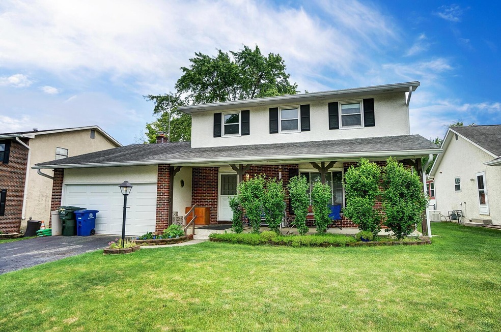 4055 Londonderry Ave, Columbus, OH 43228 - photo 1