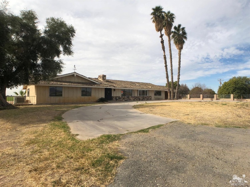 2480 N Defrain Blvd, Blythe, CA 92225 - photo 1