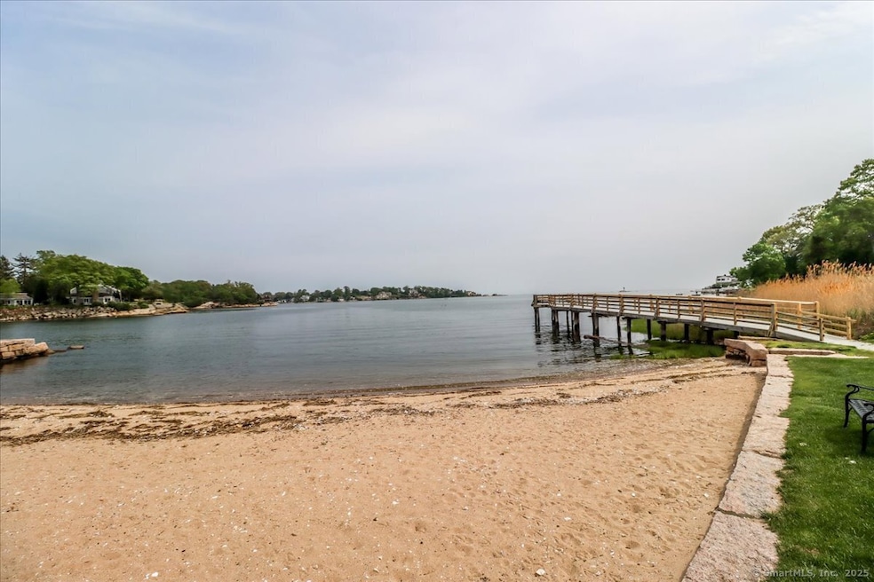 17 Harbour Village unit F, Branford, CT 06405 - photo 1