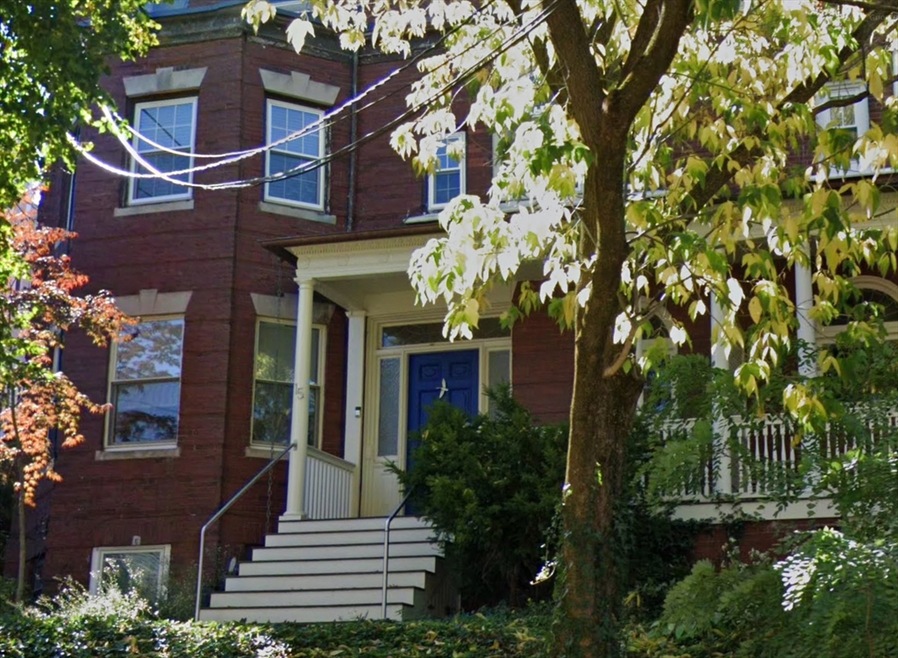 15 Colbourne Crescent unit 3, Brookline, MA 02445 - photo 1