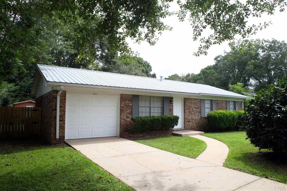 1211 Fretz St, Pensacola, FL 32534 - photo 1