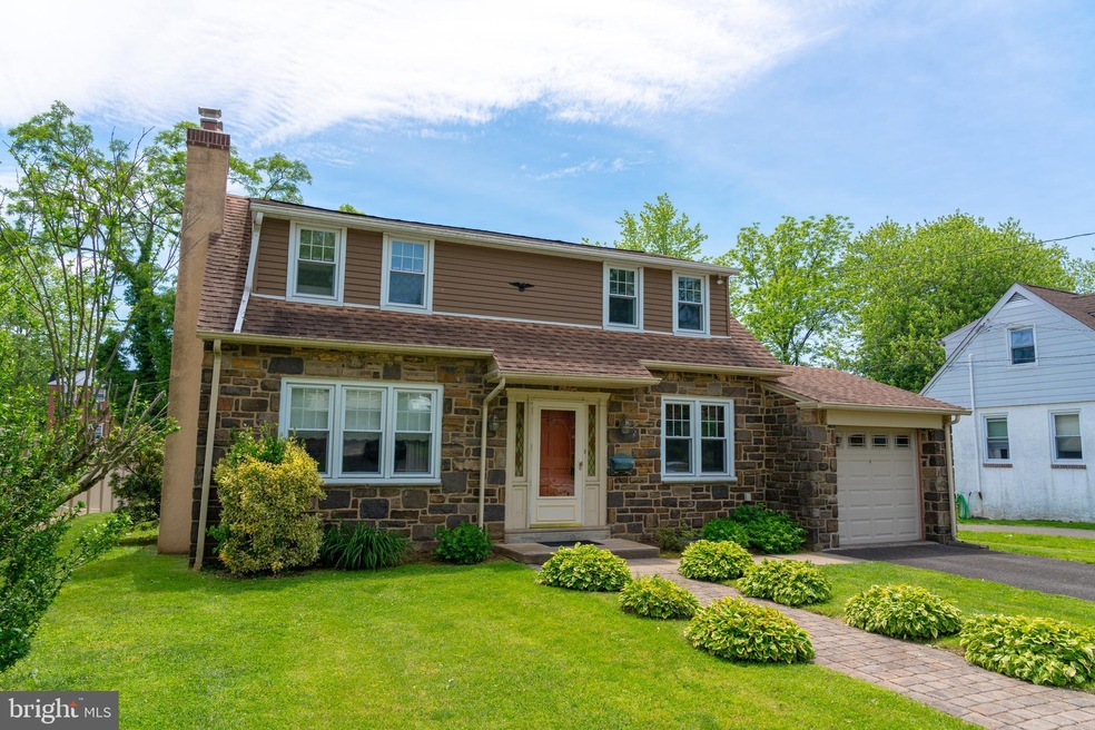 452 Edgewood Dr, Ambler, PA 19002 - photo 1