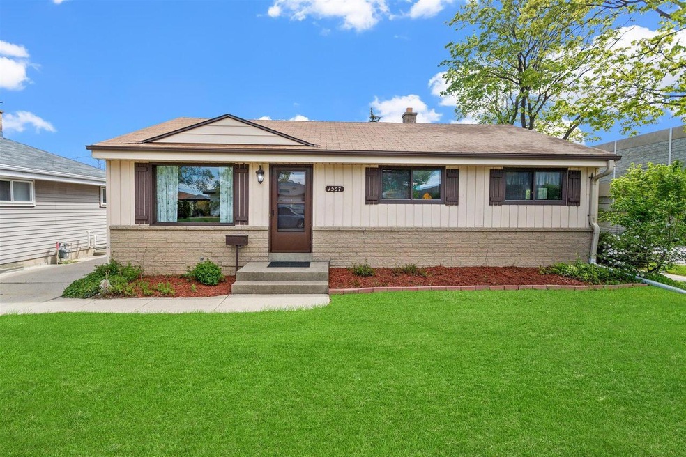 1567 W Holmes Ave