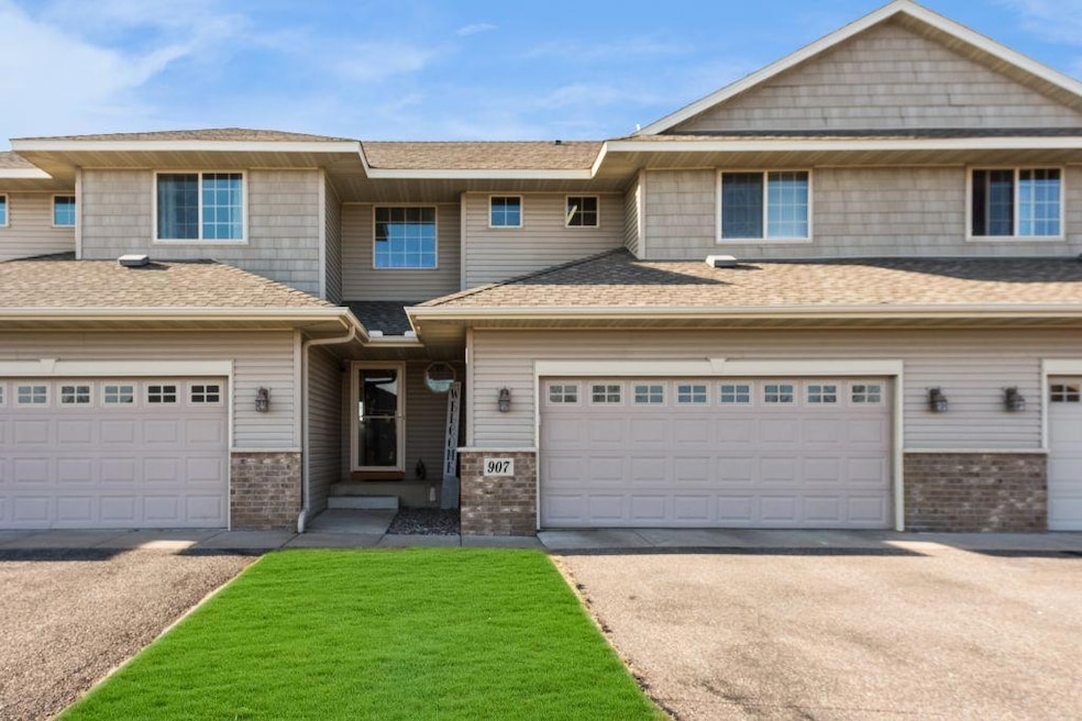 907 Independence Dr NW, Big Lake, MN 55309 - photo 1