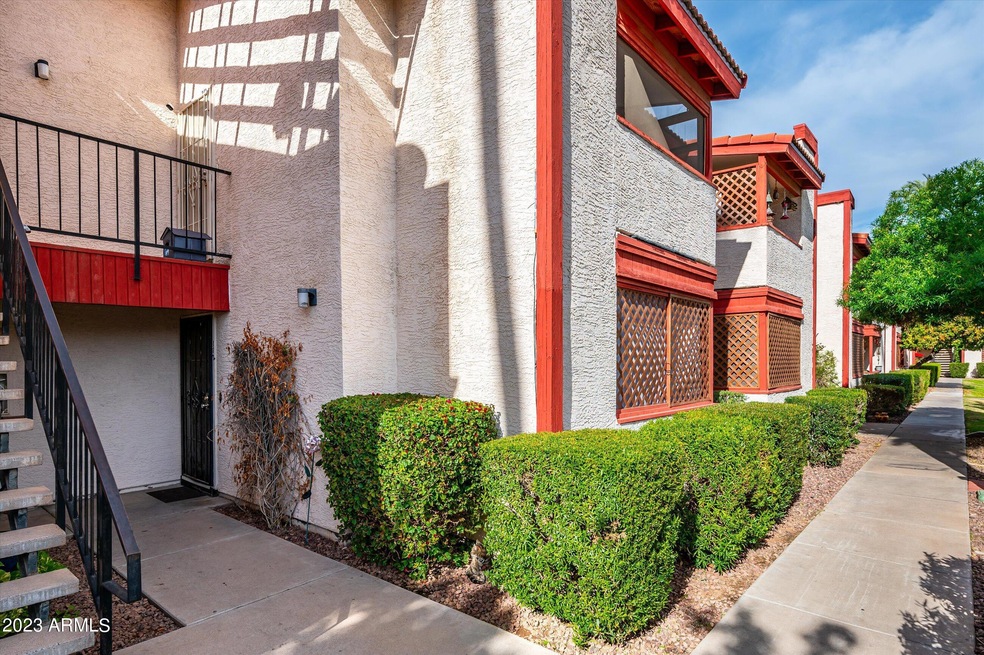 4211 E Palm Lane 112