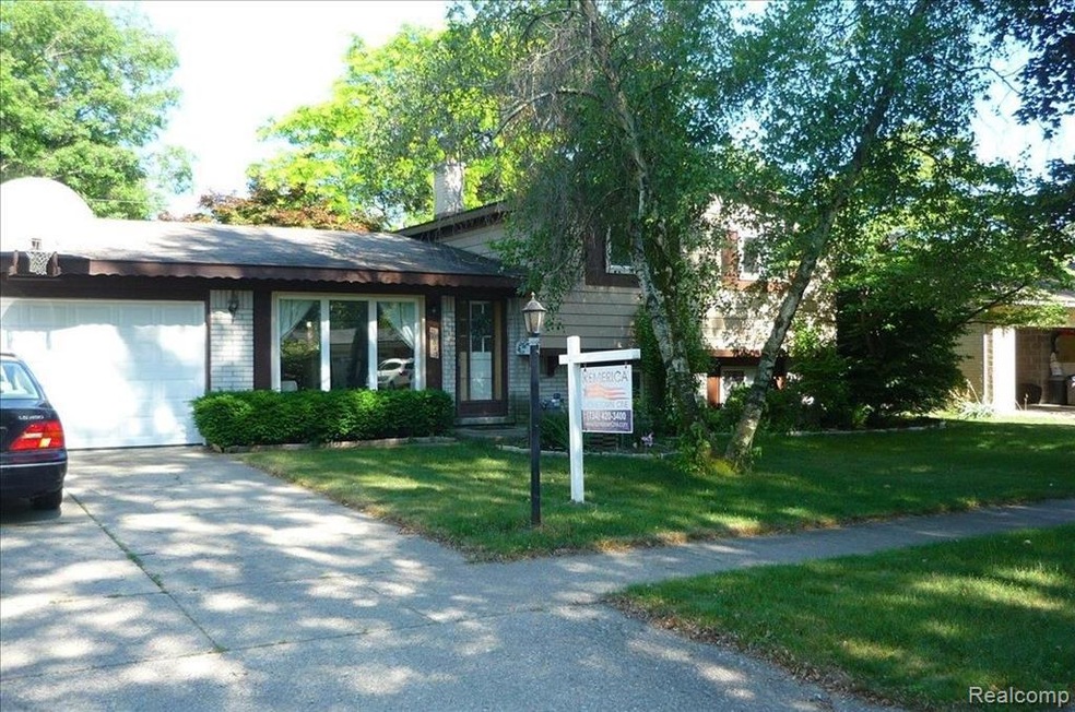 21042 Laurelwood 6 29 11 048