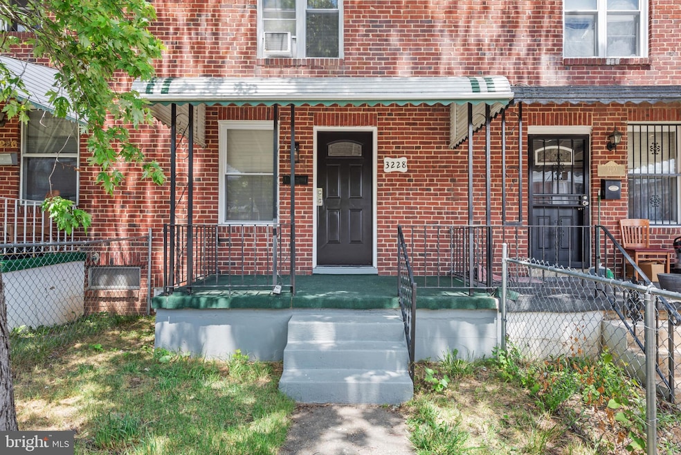 3228 Pelham Ave, Baltimore, MD 21213 - photo 1