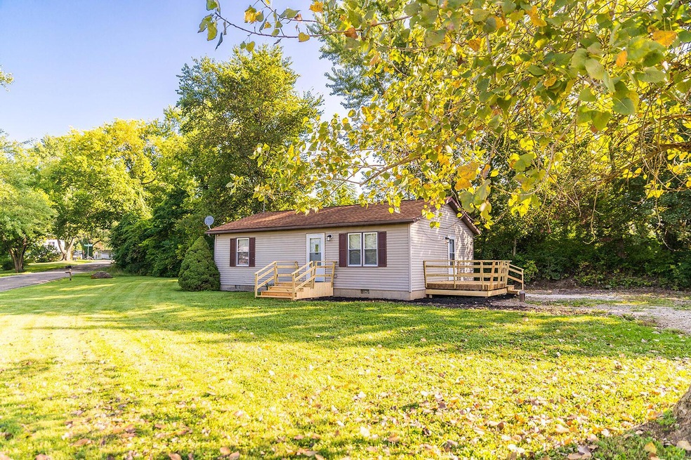 11101 Avondale Rd, Thornville, OH 43076 - photo 1