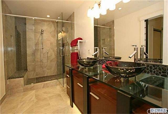 Master bath w/extra large custom shower w/many fea