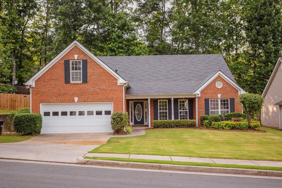 995 Chapel Hill Dr, Lawrenceville, GA 30045 - photo 1