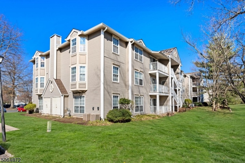 83 Caitlin Ct unit D1, Franklin Park, NJ 08823 - photo 1