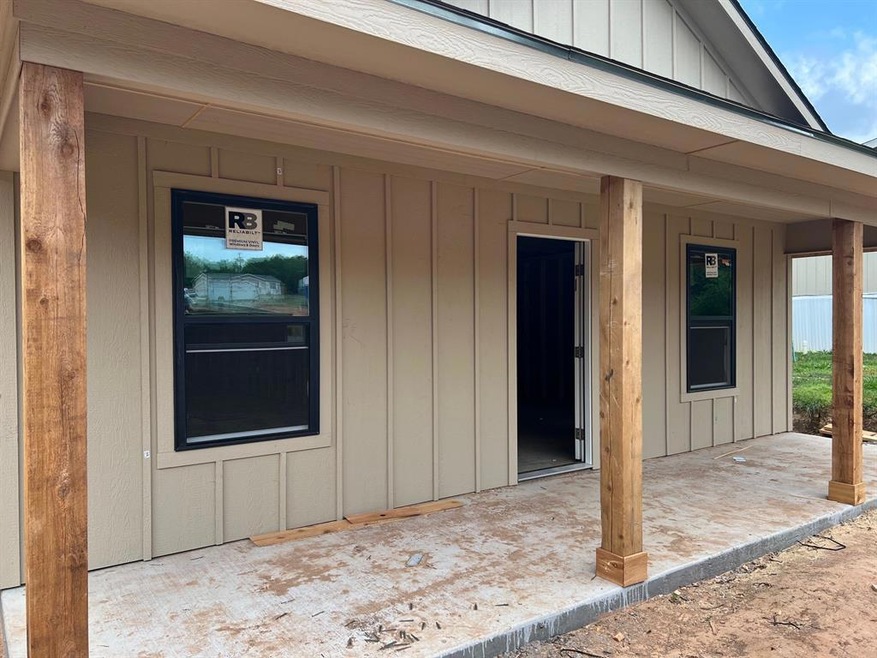 823 Arkansas River Dr, Granbury, TX 76048 - photo 1