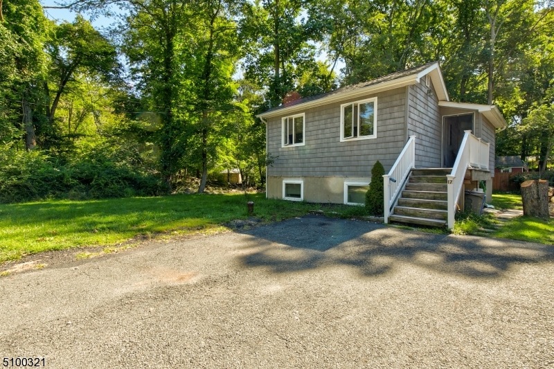 17 Bucknell Way, Hopatcong, NJ 07843 - photo 1