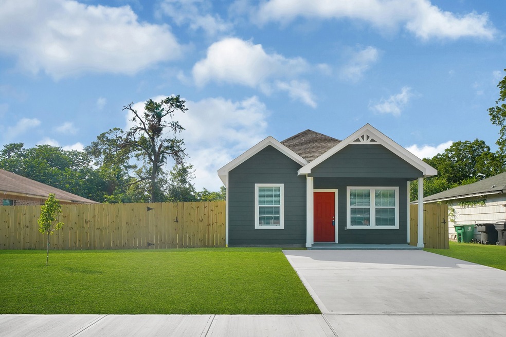 7329 Sterlingshire St, Houston, TX 77016 - photo 1