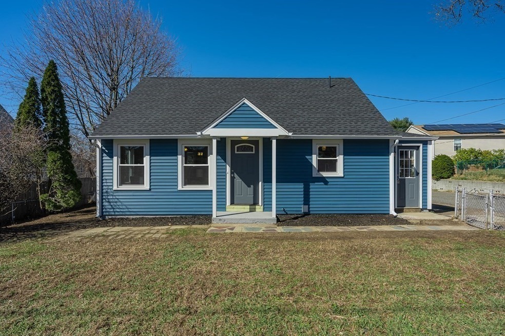 1674 N Main St, Palmer, MA 01069 - photo 1