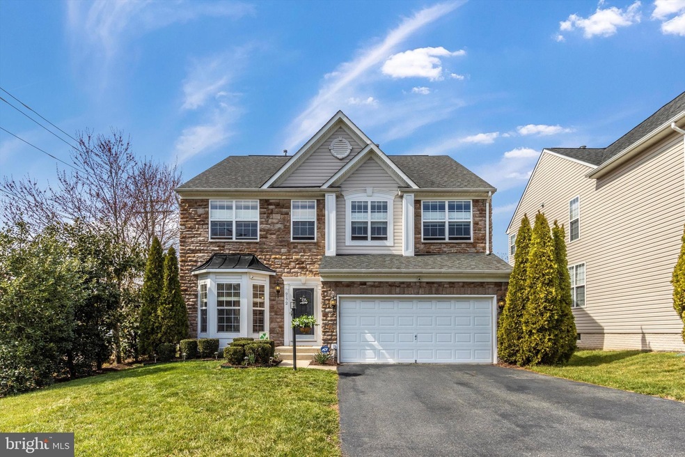 9172 Finnegan St, Lorton, VA 22079 - photo 1