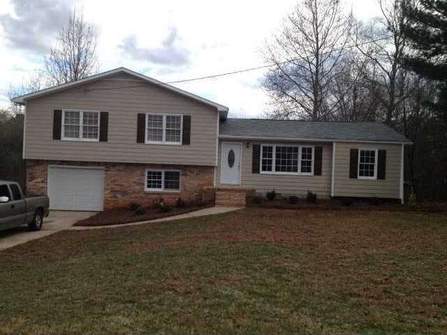 2384 S Cherokee Ln, Woodstock, GA 30188 - photo 1